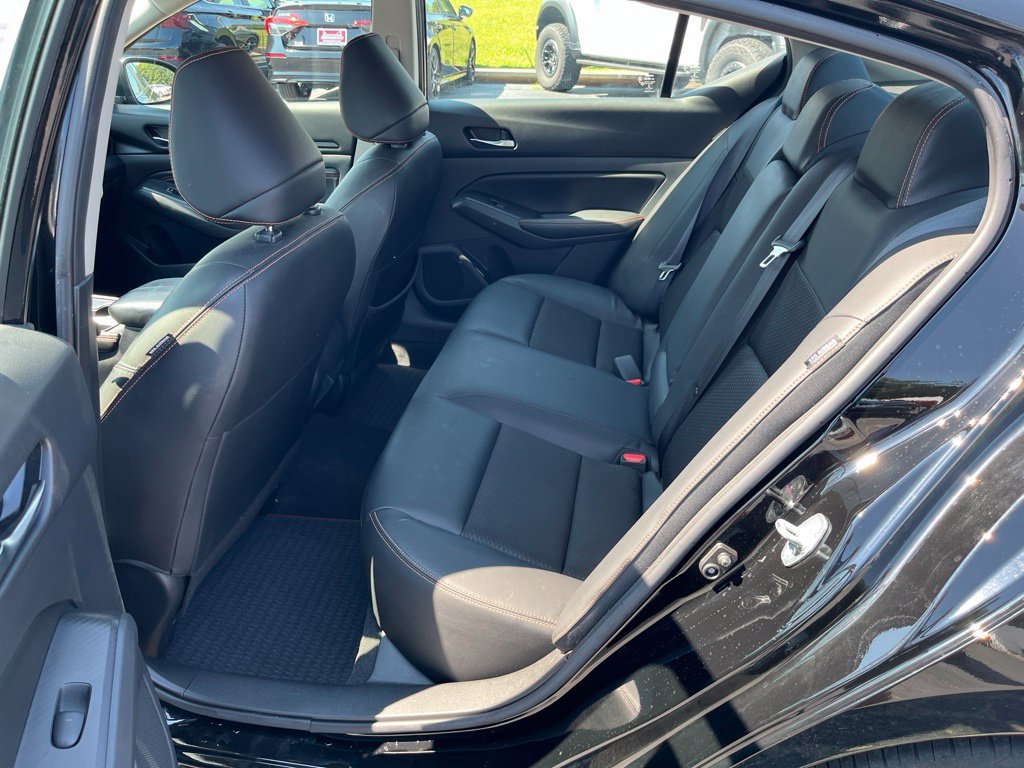 Used 2022 Nissan Altima 2.0 SR FWD image 39