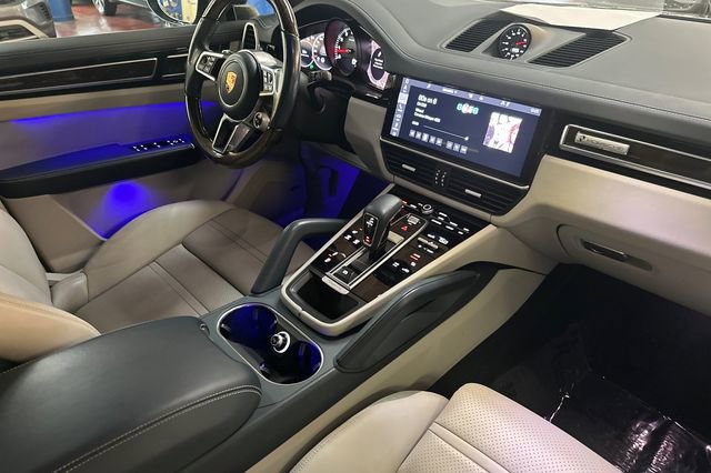 Used 2020 Porsche Cayenne S image 19