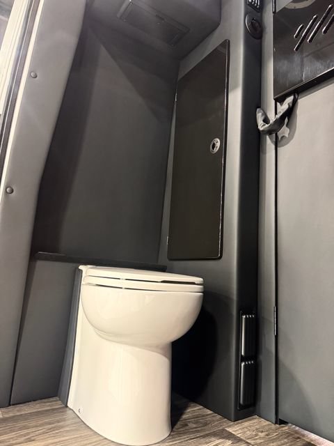 New 2025 Mercedes-Benz Sprinter 2500 image 66