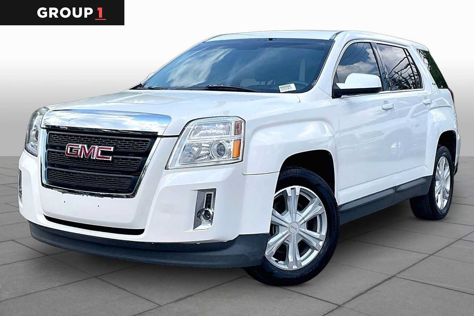 Used 2017 GMC Terrain SLE FWD image 1