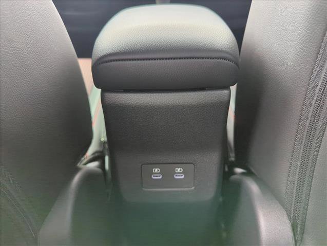 New 2026 Nissan Kicks SR w/ Cold Weather Package image 15