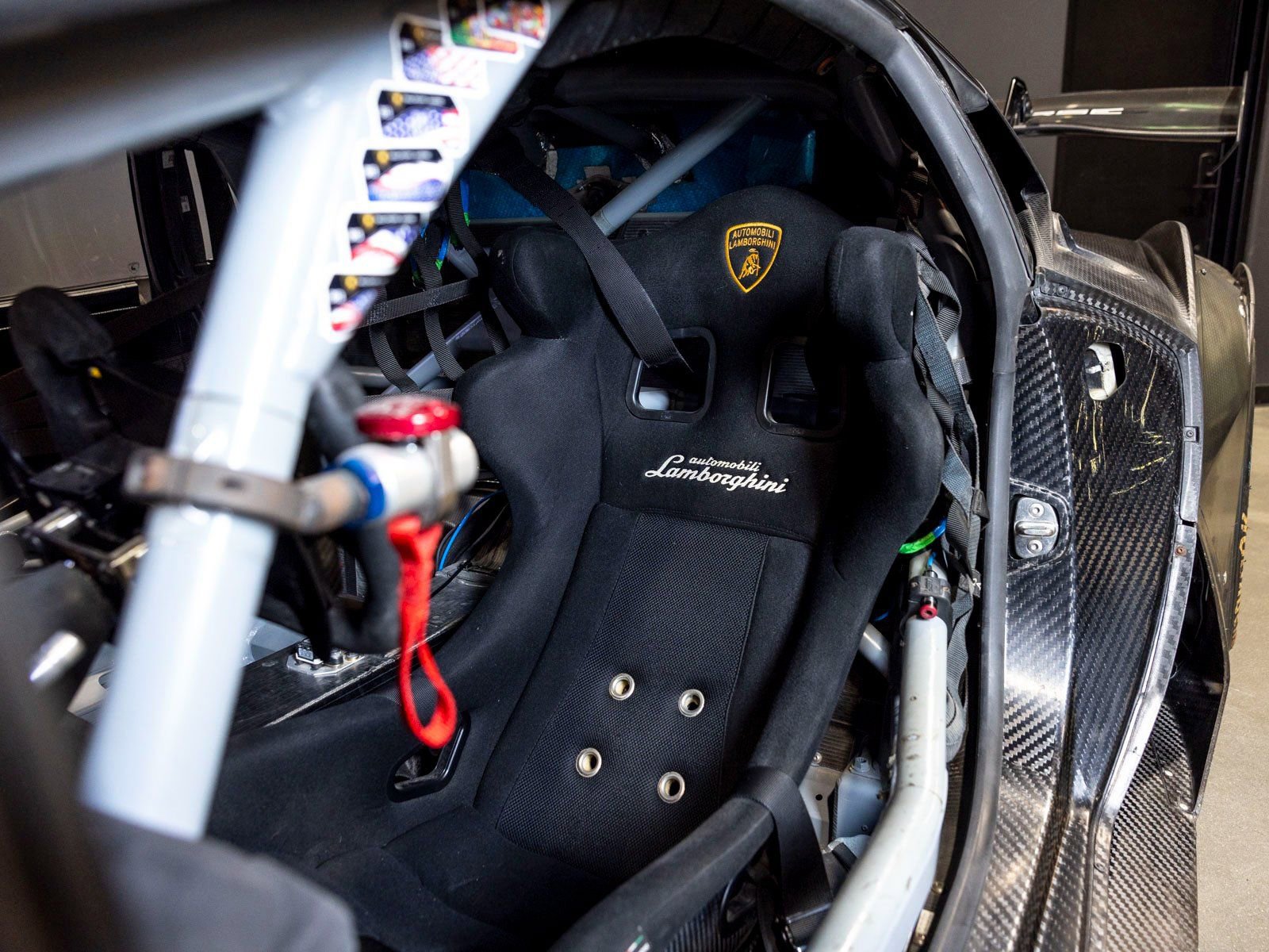 Used 2022 Lamborghini Huracan EVO image 17