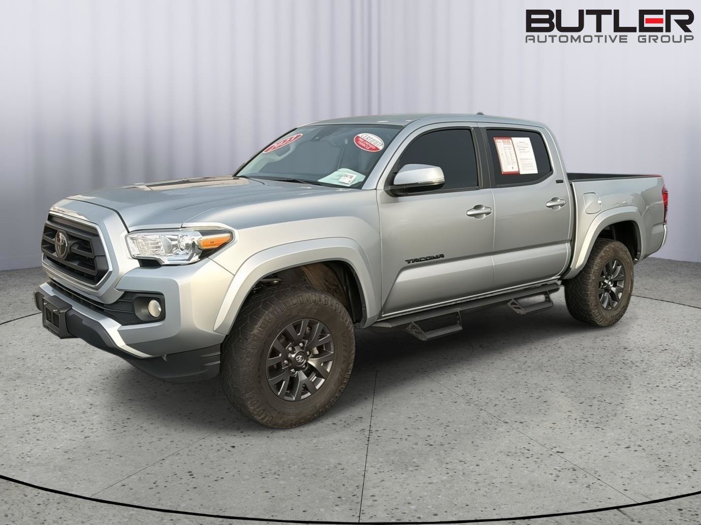 Certified 2023 Toyota Tacoma SR5 w/ Technology Package AWD/4WD image 1