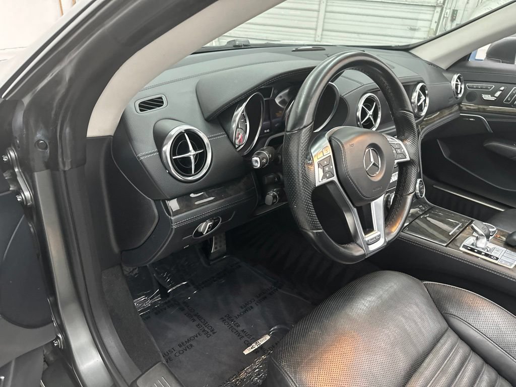 Used 2014 Mercedes-Benz SL 550 image 12
