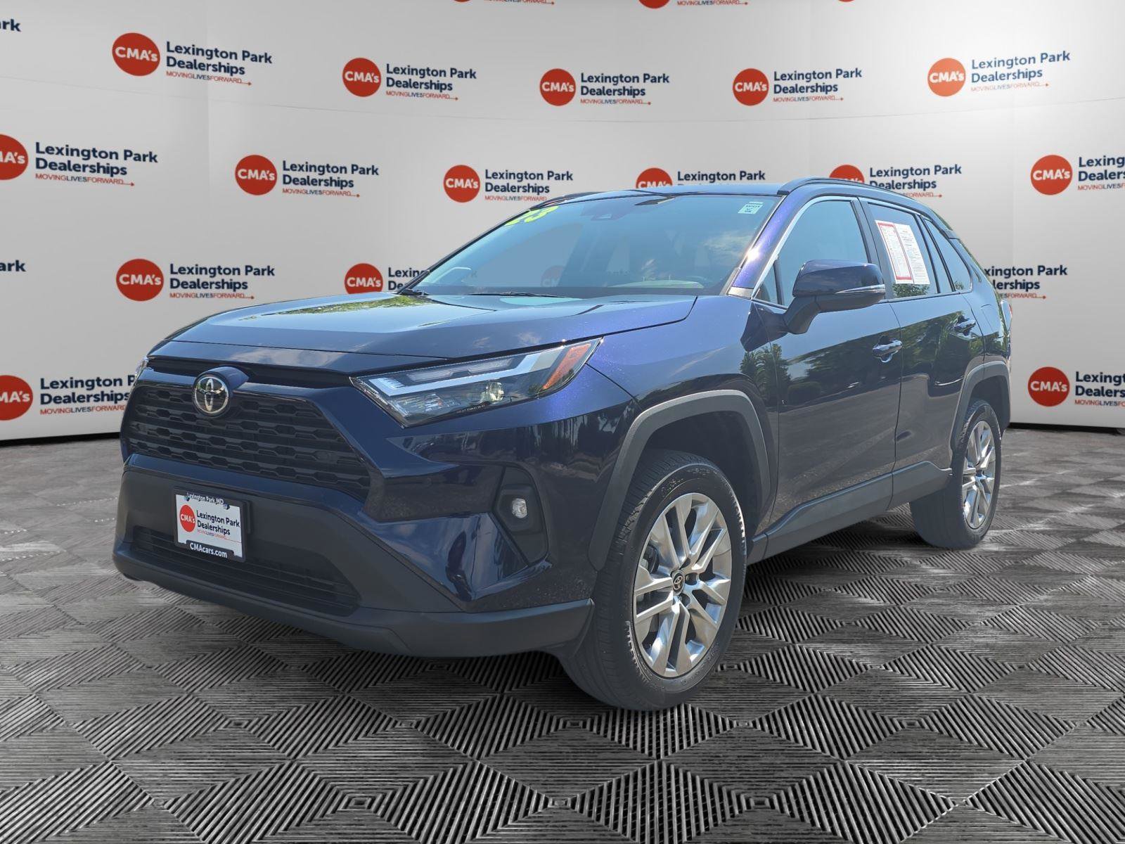 Used 2023 Toyota RAV4 XLE Premium AWD/4WD image 3