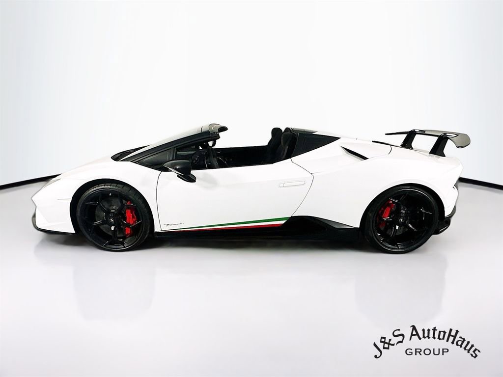 Used 2018 Lamborghini Huracan Performante image 4