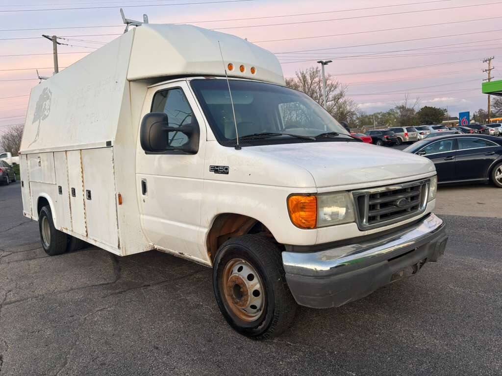 Used 2005 Ford E-450 and Econoline 450 RWD image 3