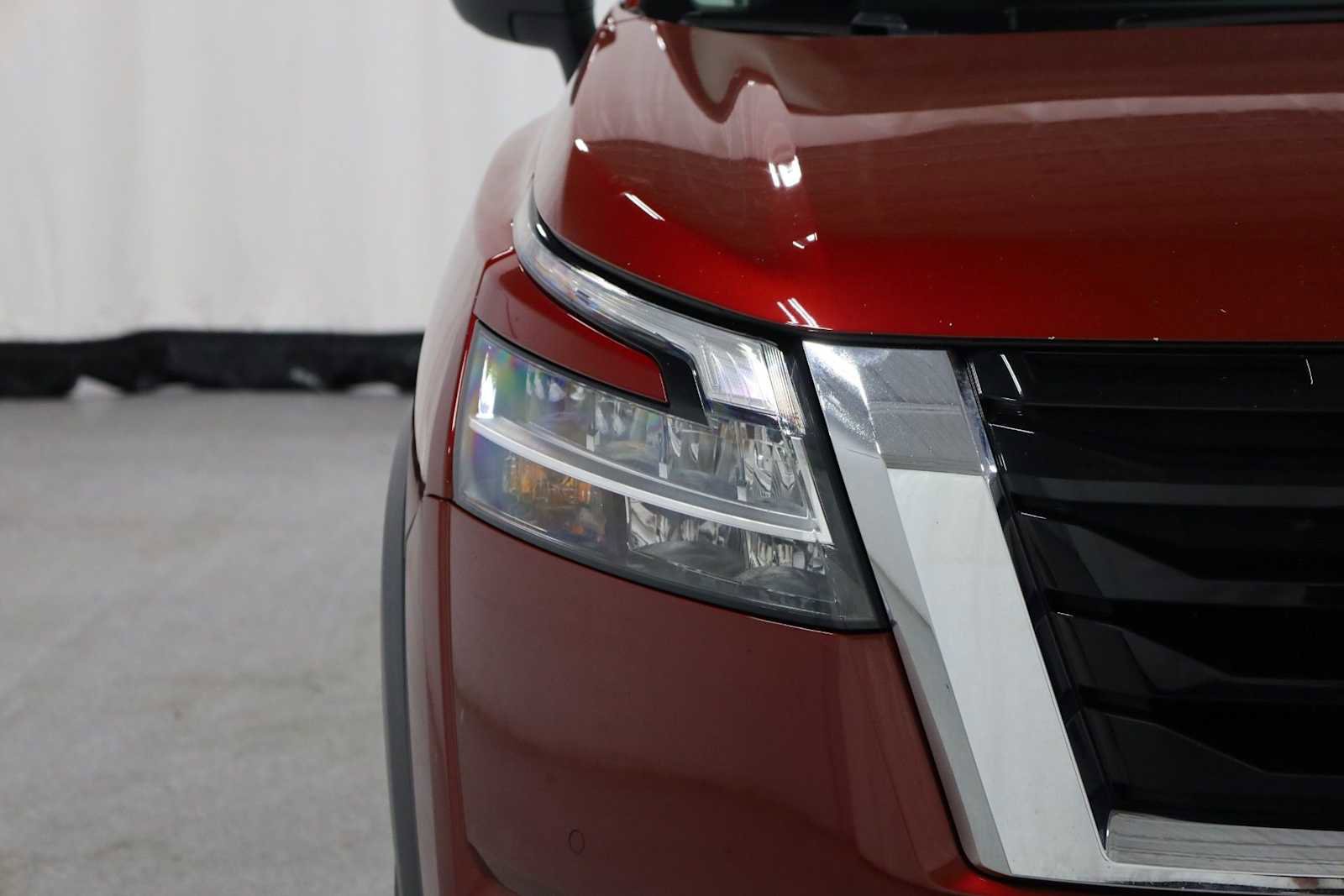 Used 2022 Nissan Pathfinder SL image 15