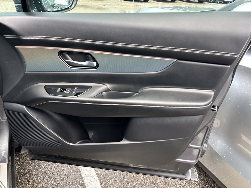 Certified 2025 Nissan Murano SL AWD/4WD image 44