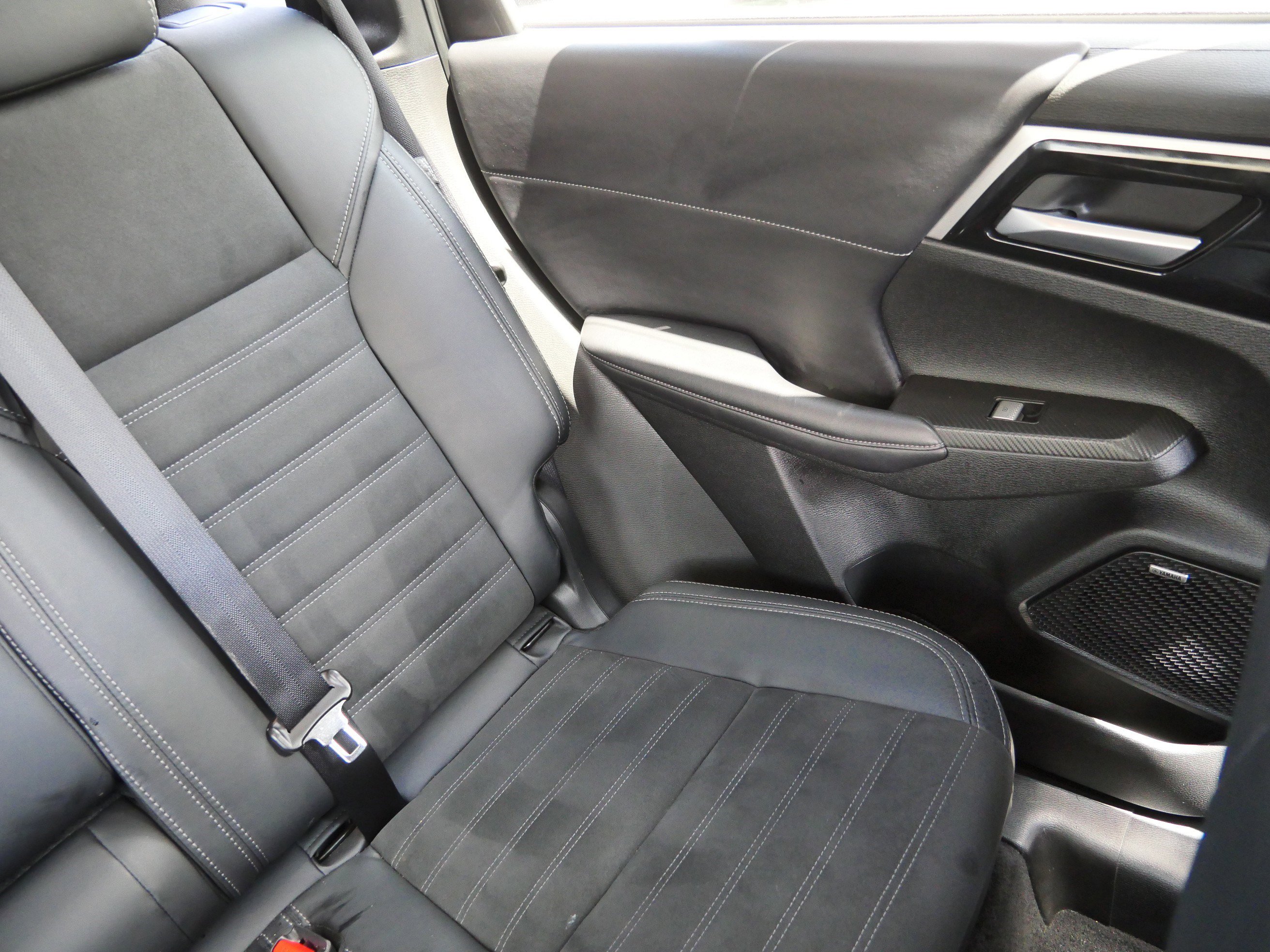 Used 2025 Mitsubishi Outlander SE AWD/4WD image 14