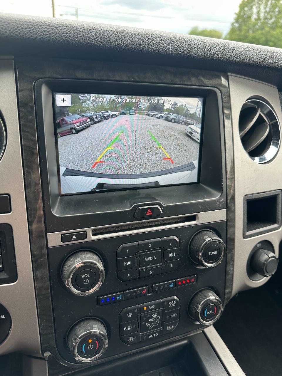 Used 2017 Ford Expedition Limited AWD/4WD image 25