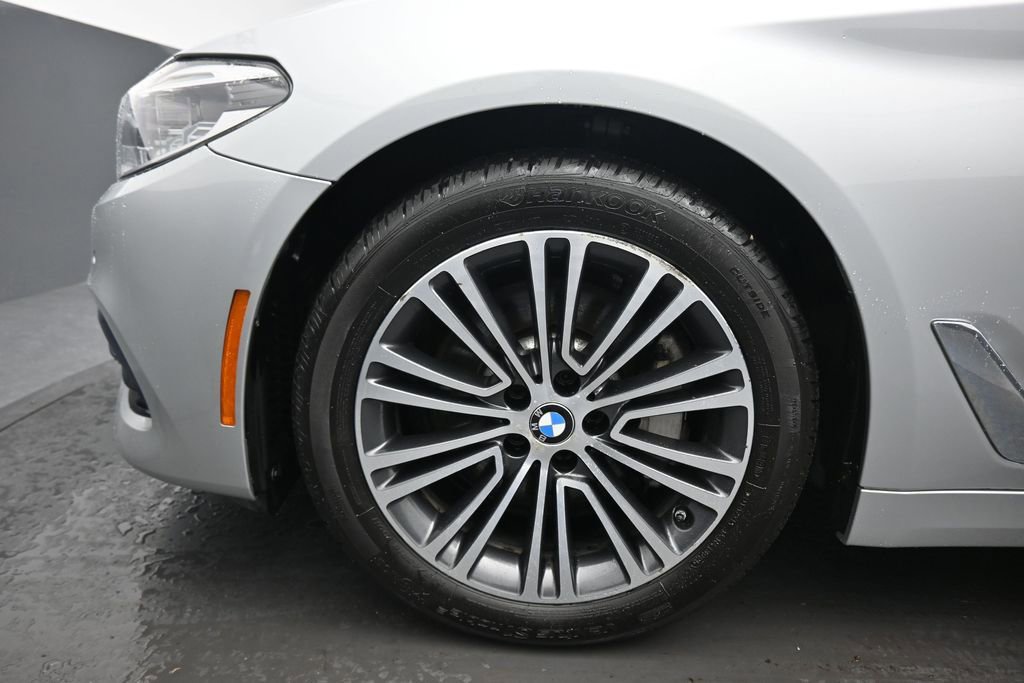 Used 2018 BMW 530i xDrive AWD/4WD image 45
