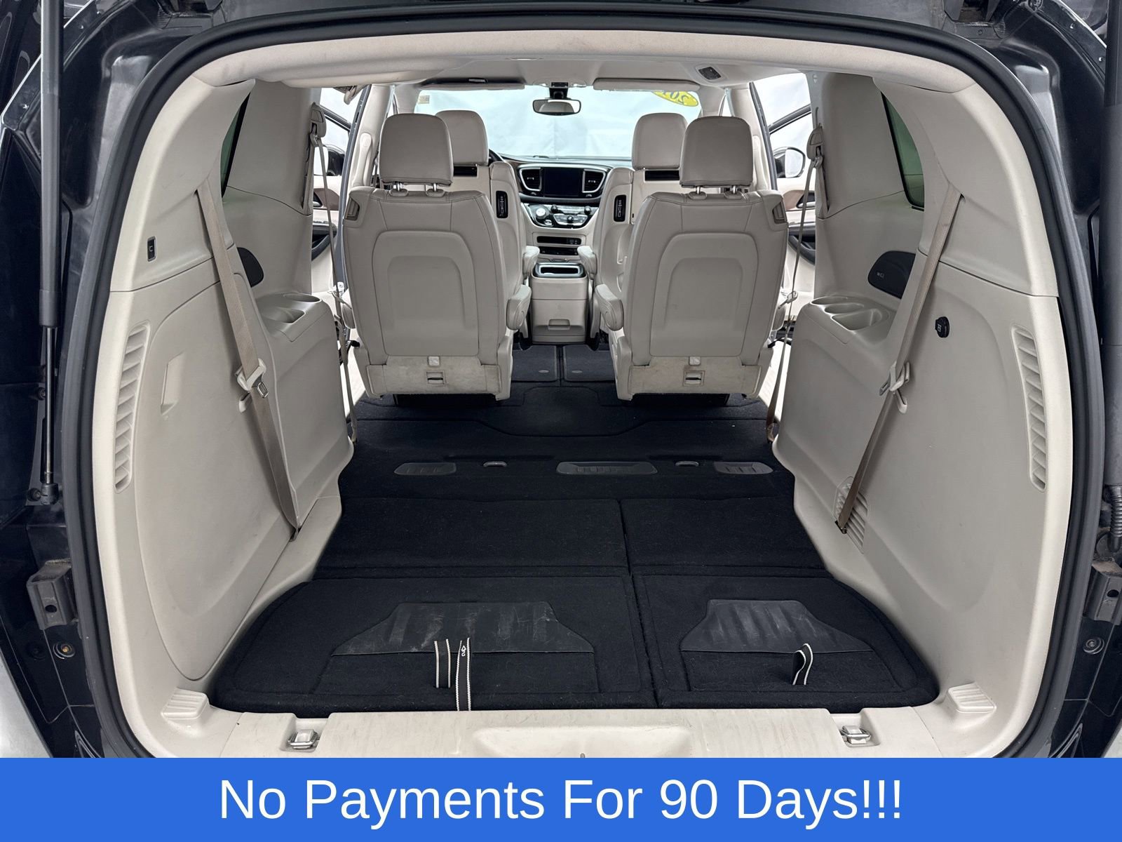 Used 2017 Chrysler Pacifica Touring-L Plus w/ Tire & Wheel Group image 50