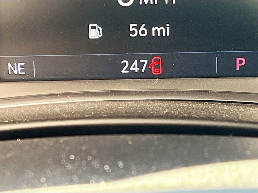 Used 2024 Chevrolet Equinox Premier image 12