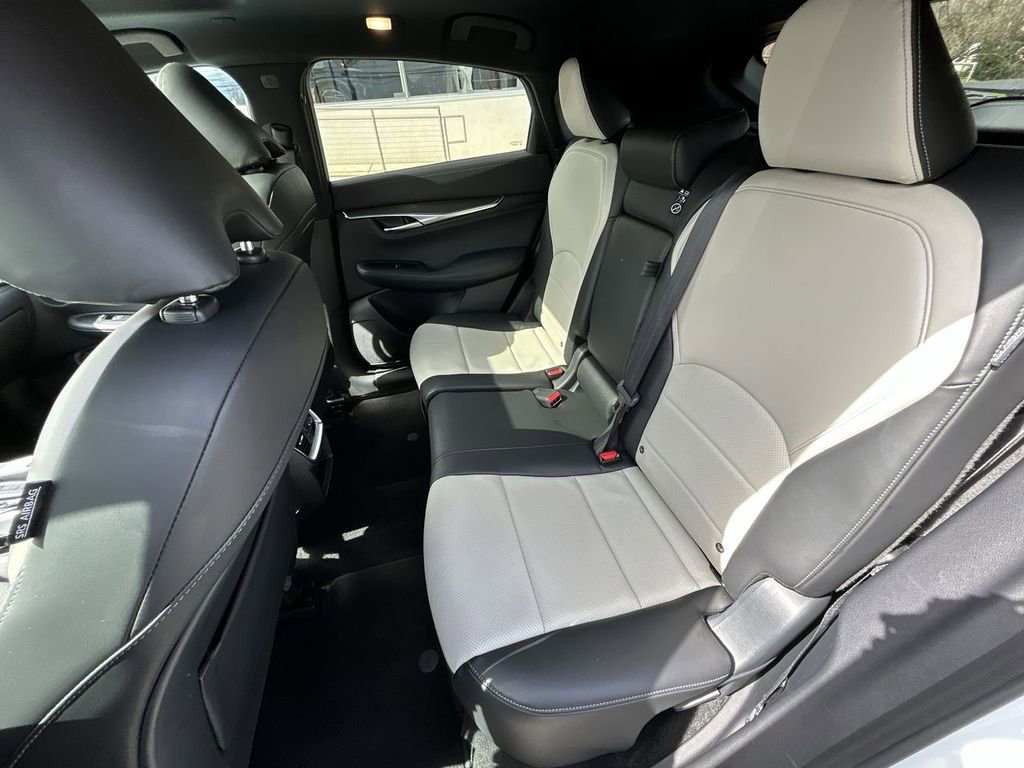 Certified 2025 INFINITI QX55 Luxe w/ Cargo Package image 23