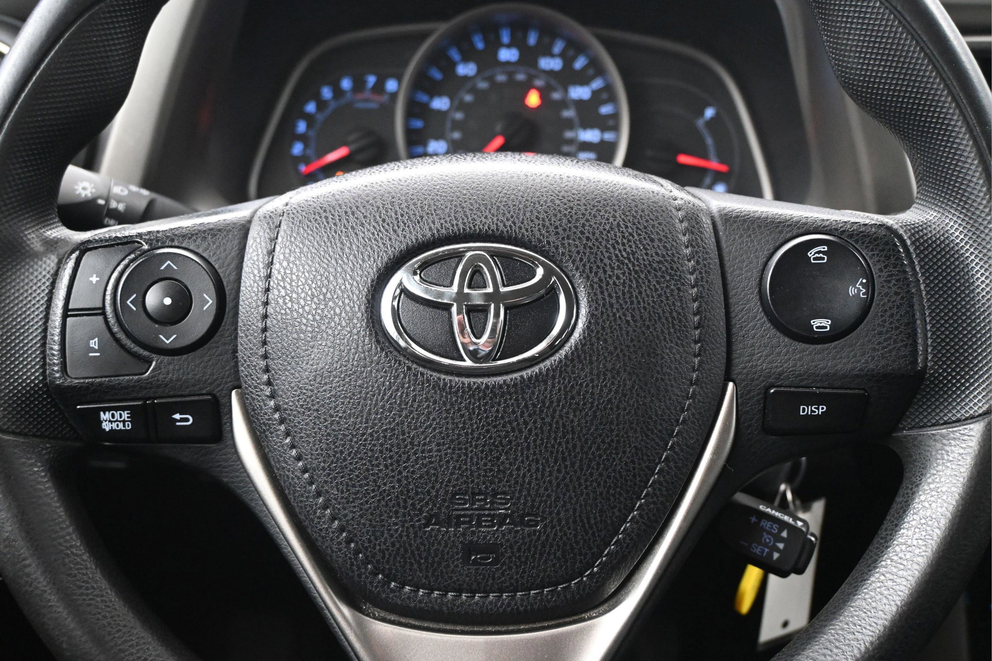 Used 2015 Toyota RAV4 LE AWD/4WD image 27