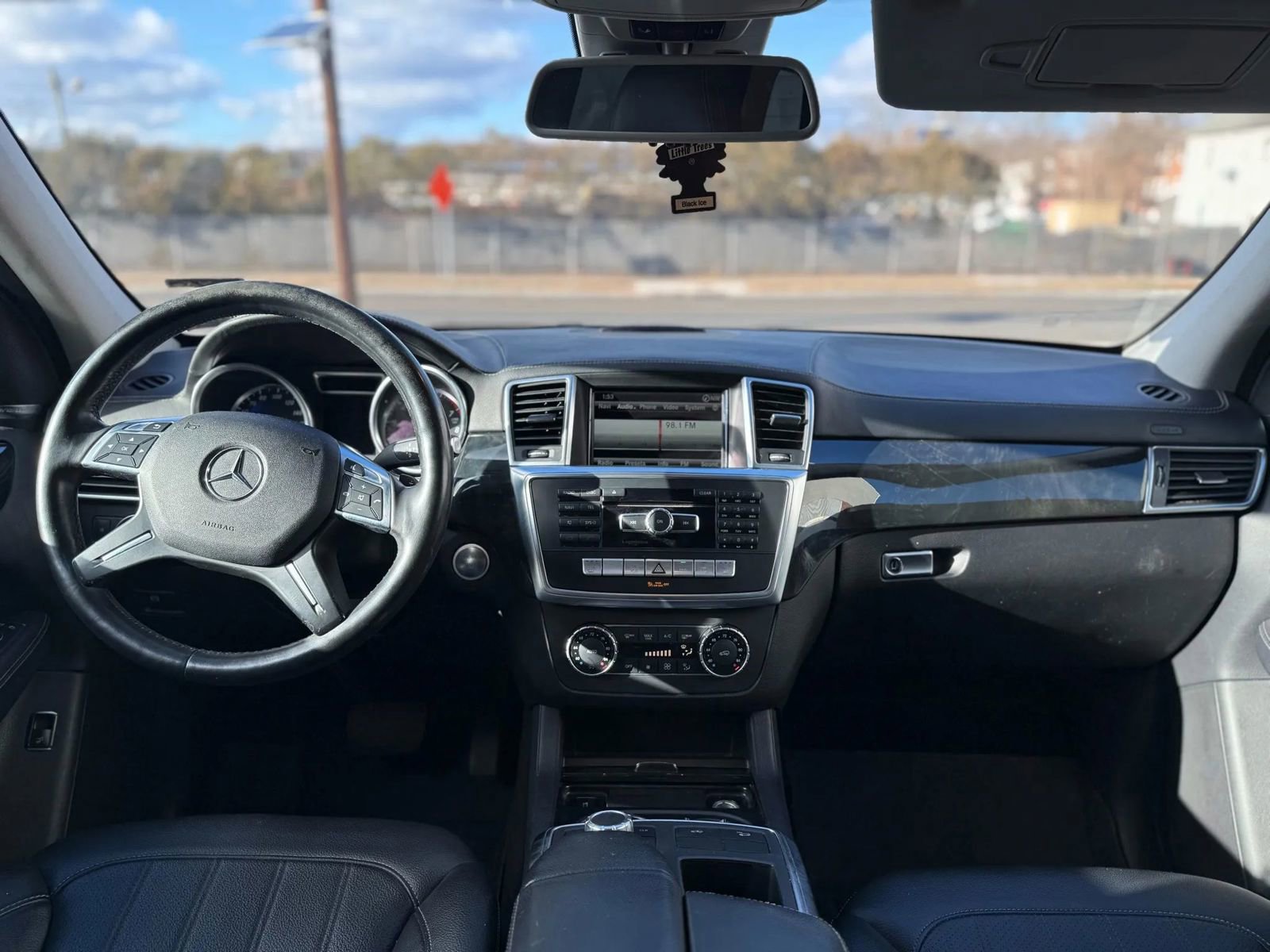 Used 2015 Mercedes-Benz GL 450 4MATIC image 19