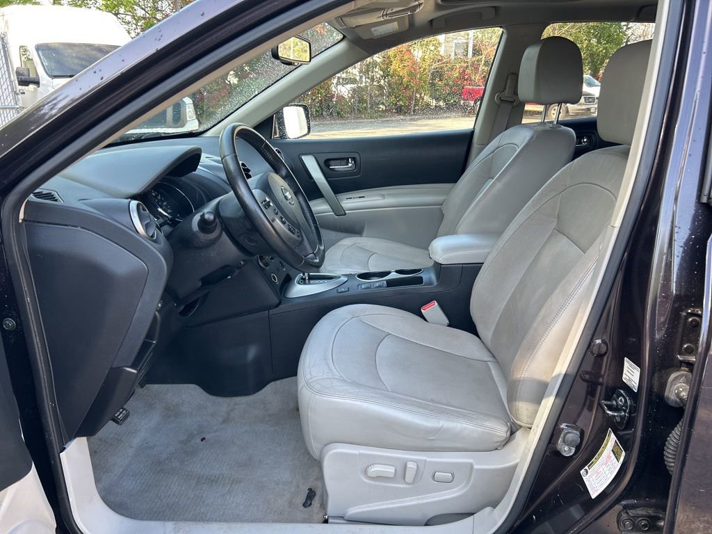 Used 2013 Nissan Rogue SL image 18