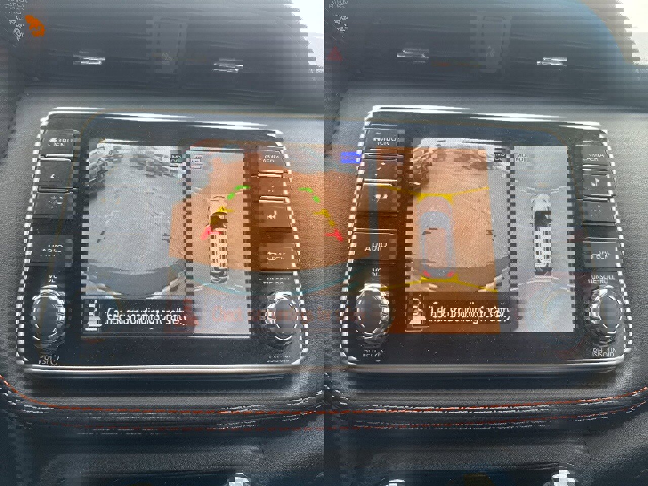 Used 2019 Nissan Kicks SR image 38