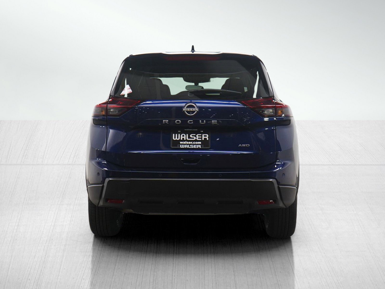 Used 2025 Nissan Rogue SV image 4