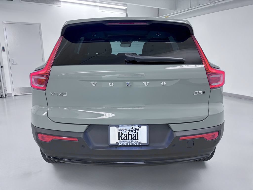 Used 2025 Volvo XC40 B5 Ultra w/ Climate Package AWD/4WD image 5