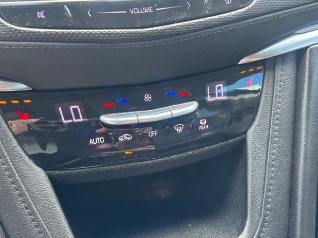 Used 2017 Cadillac XT5 Luxury w/ Driver Awareness Package AWD/4WD image 15