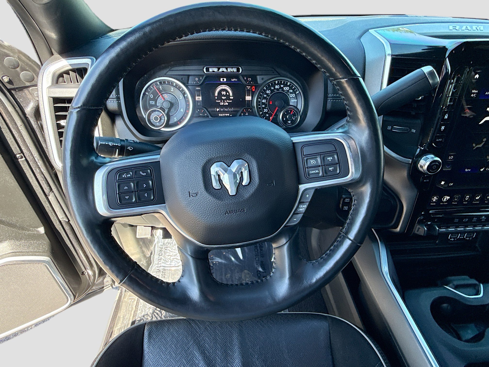 Used 2020 RAM 2500 Laramie image 38