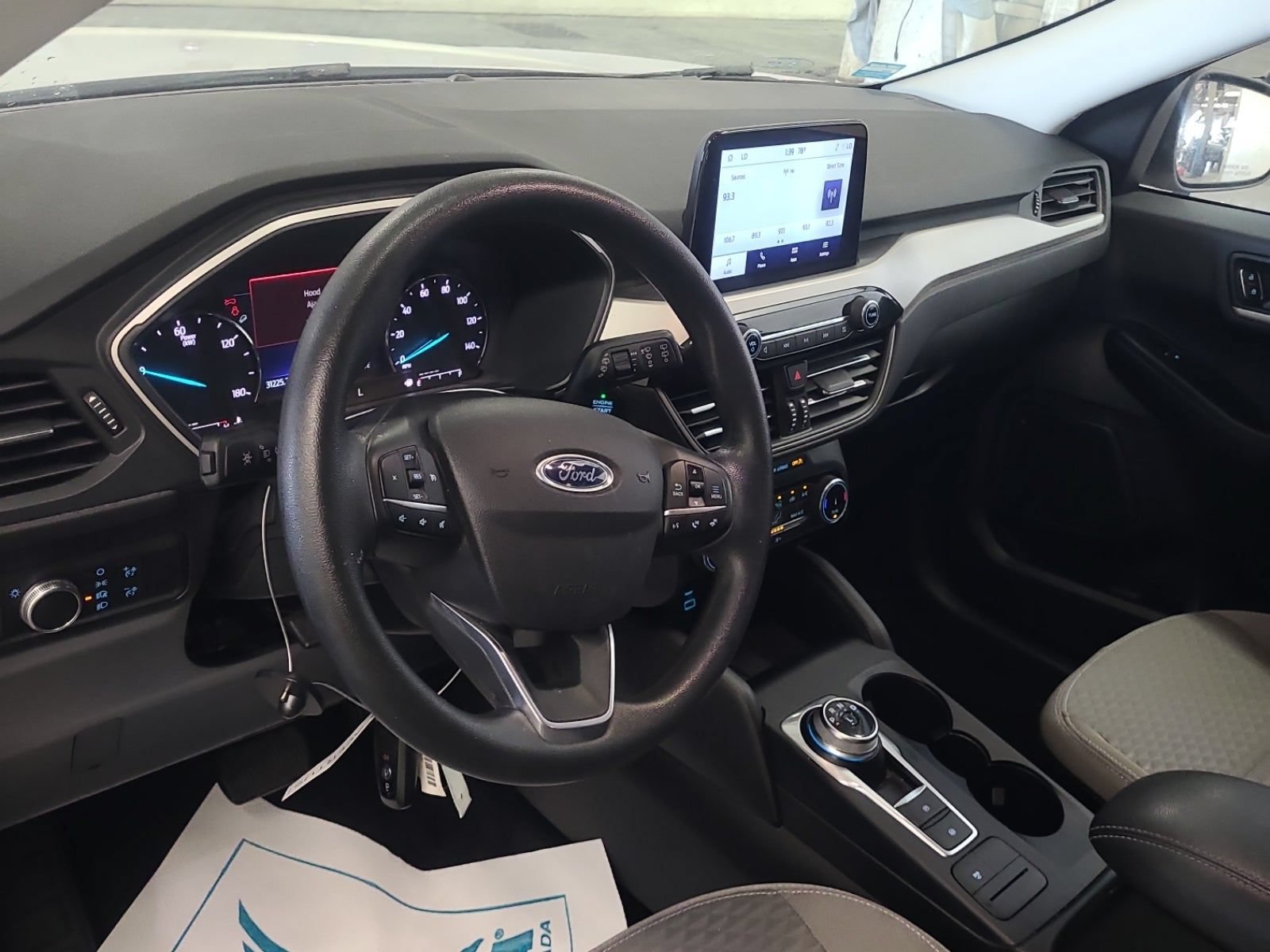 Used 2022 Ford Escape SE FWD image 4