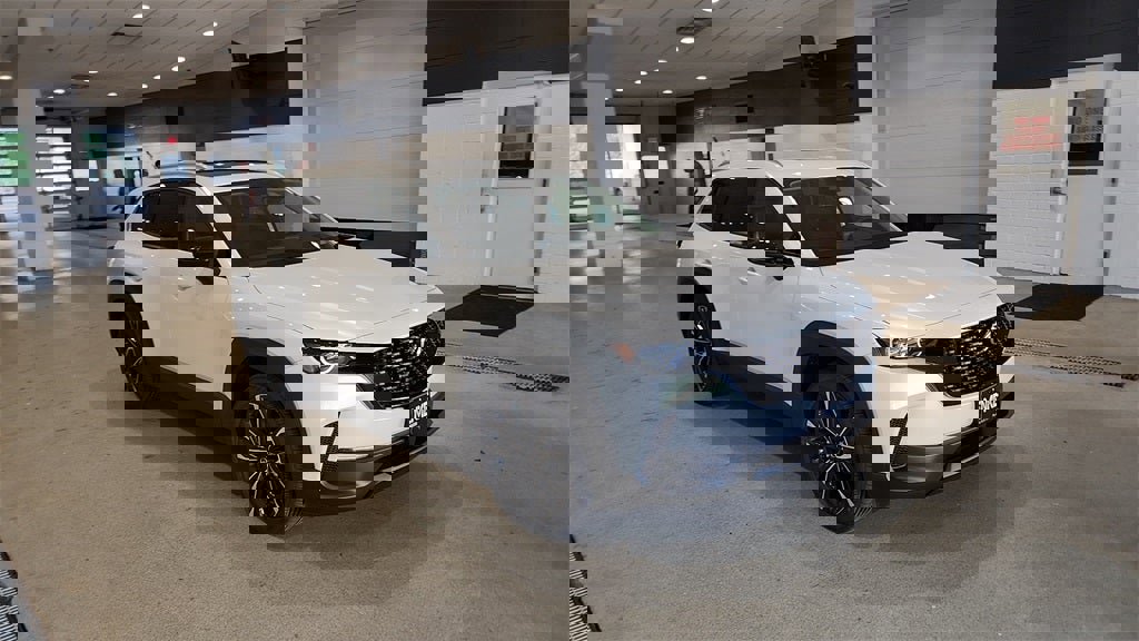 New 2025 MAZDA CX-50 AWD 2.5 S w/ Premium Plus Pkg image 4
