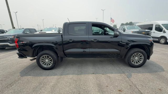 Used 2023 Chevrolet Colorado LT AWD/4WD image 9