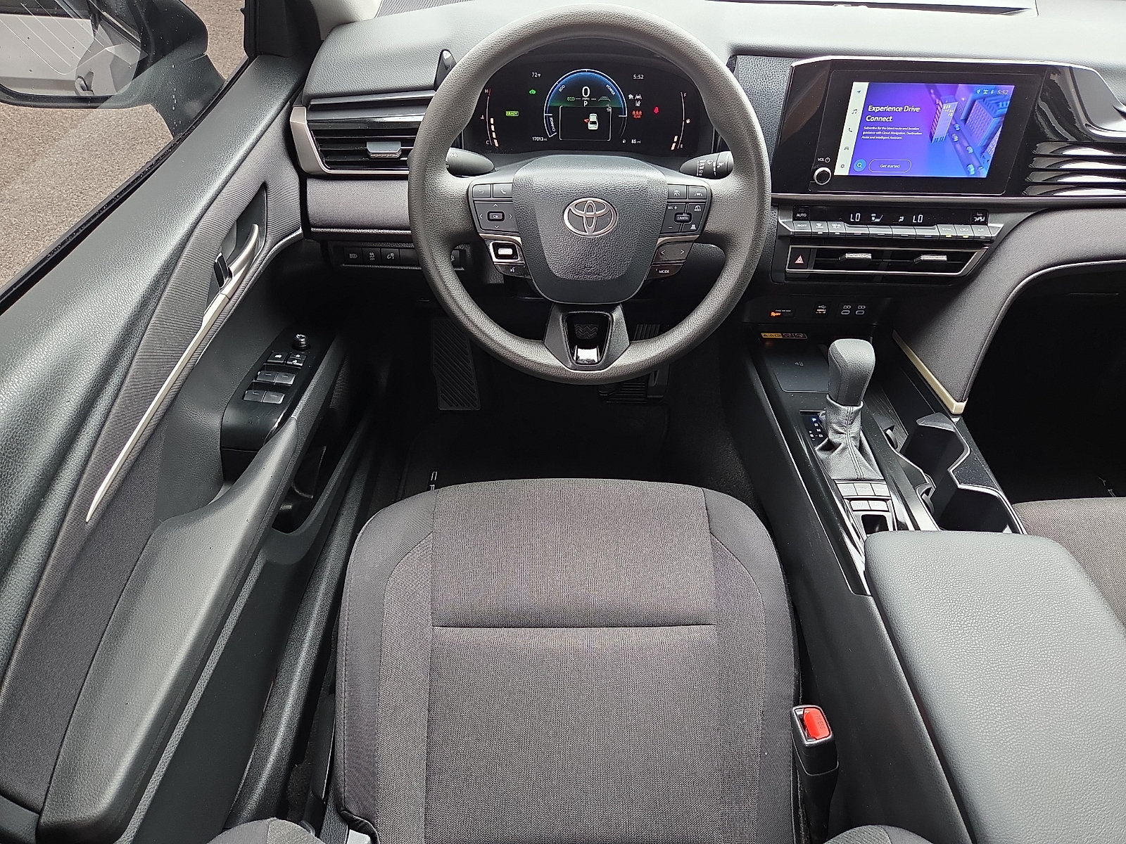 Used 2025 Toyota Camry LE FWD image 10