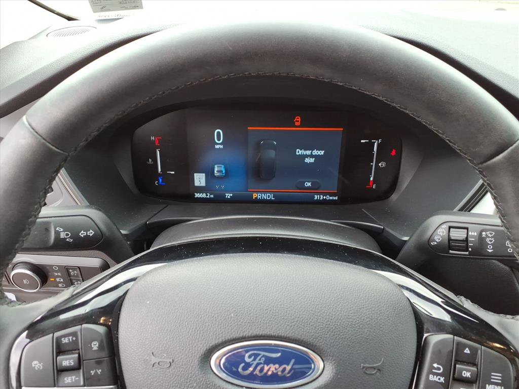 Used 2025 Ford Escape SE FWD image 12