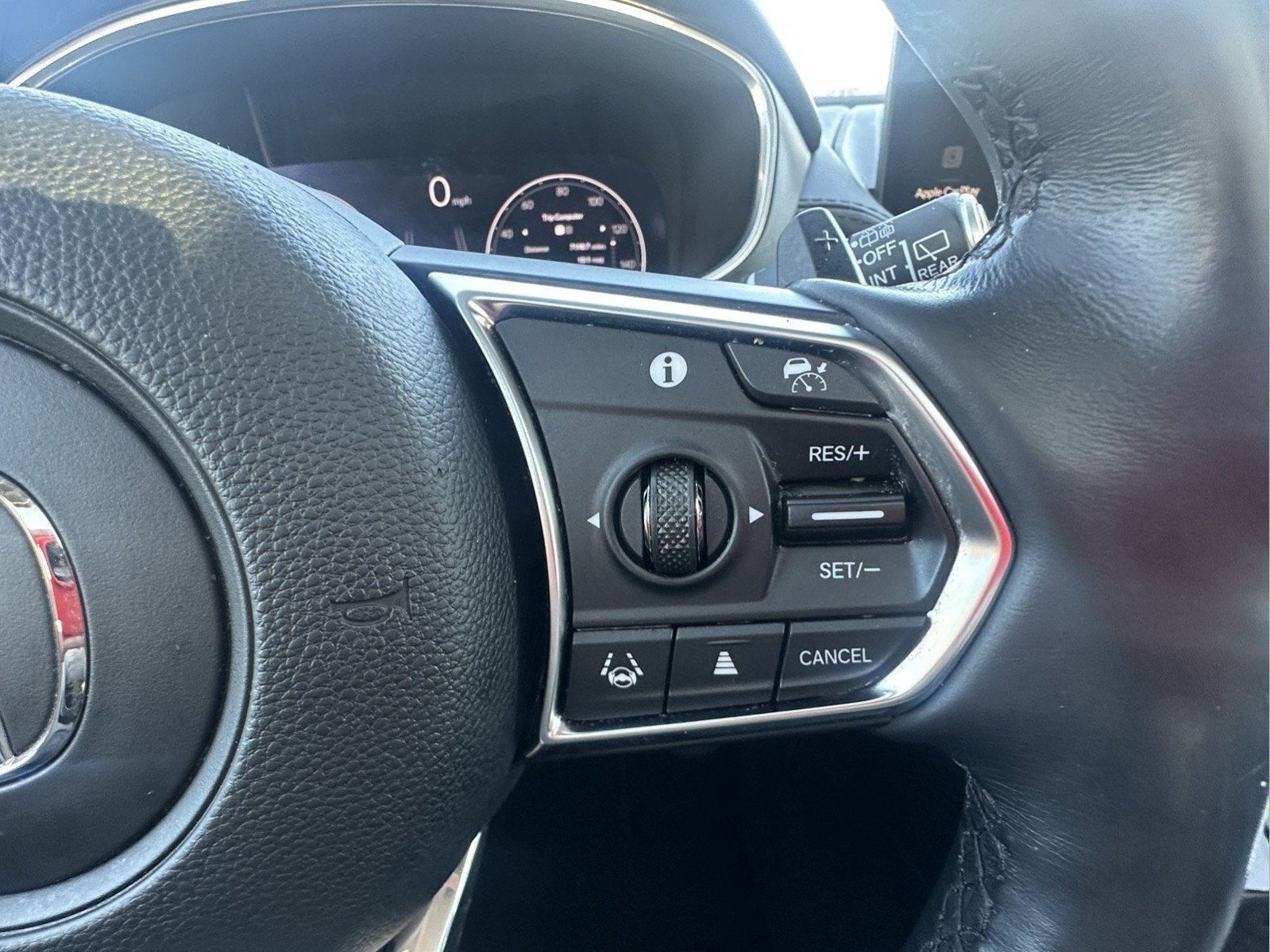 Used 2023 Acura MDX SH-AWD w/ Advance Package image 19