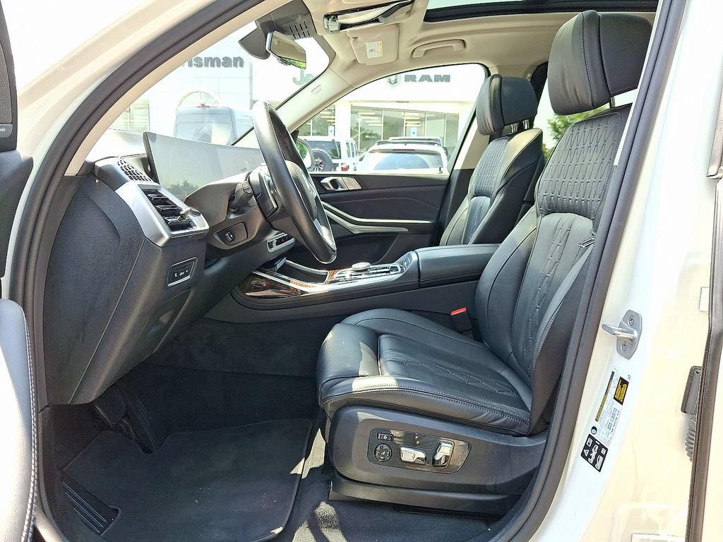 Used 2026 BMW X7 xDrive40i AWD/4WD image 15