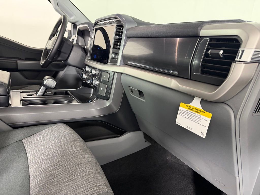 Used 2023 Ford F150 Lightning XLT image 30