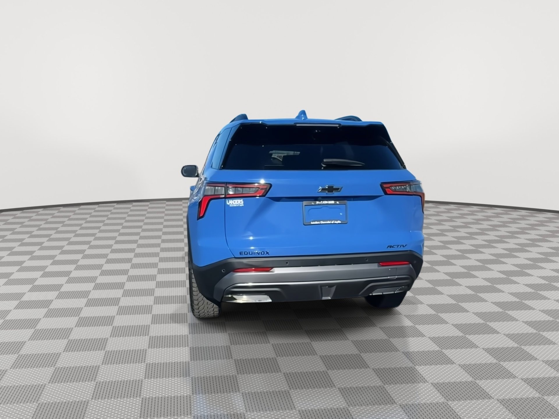 Used 2025 Chevrolet Equinox ACTIV w/ Safety and Technology Package image 8