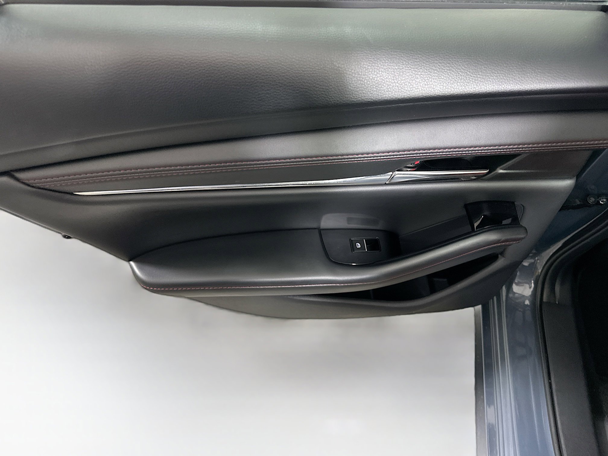 Used 2024 MAZDA MAZDA3 s image 26