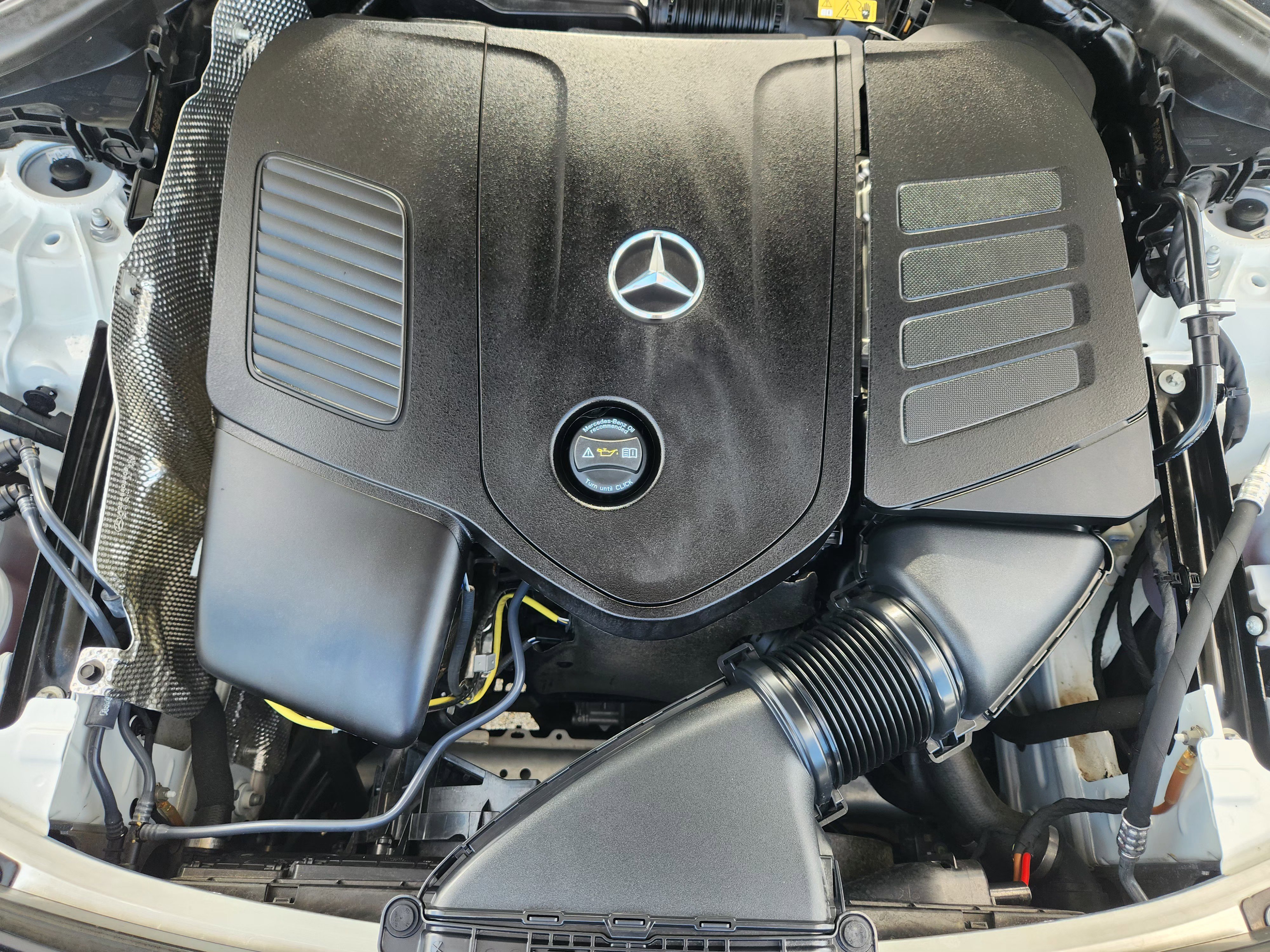 Used 2025 Mercedes-Benz GLC 300 image 32