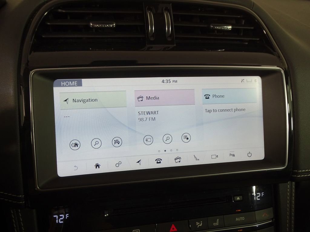 Used 2019 Jaguar F-PACE R-Sport image 36