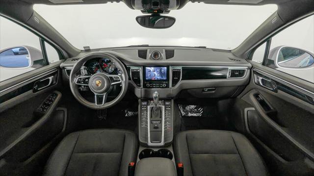 Used 2017 Porsche Macan image 26