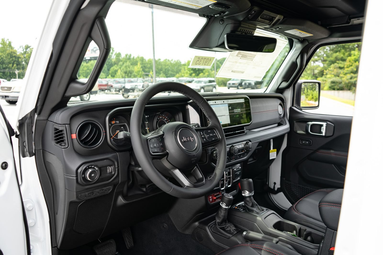 New 2026 Jeep Wrangler Unlimited Rubicon AWD/4WD image 25