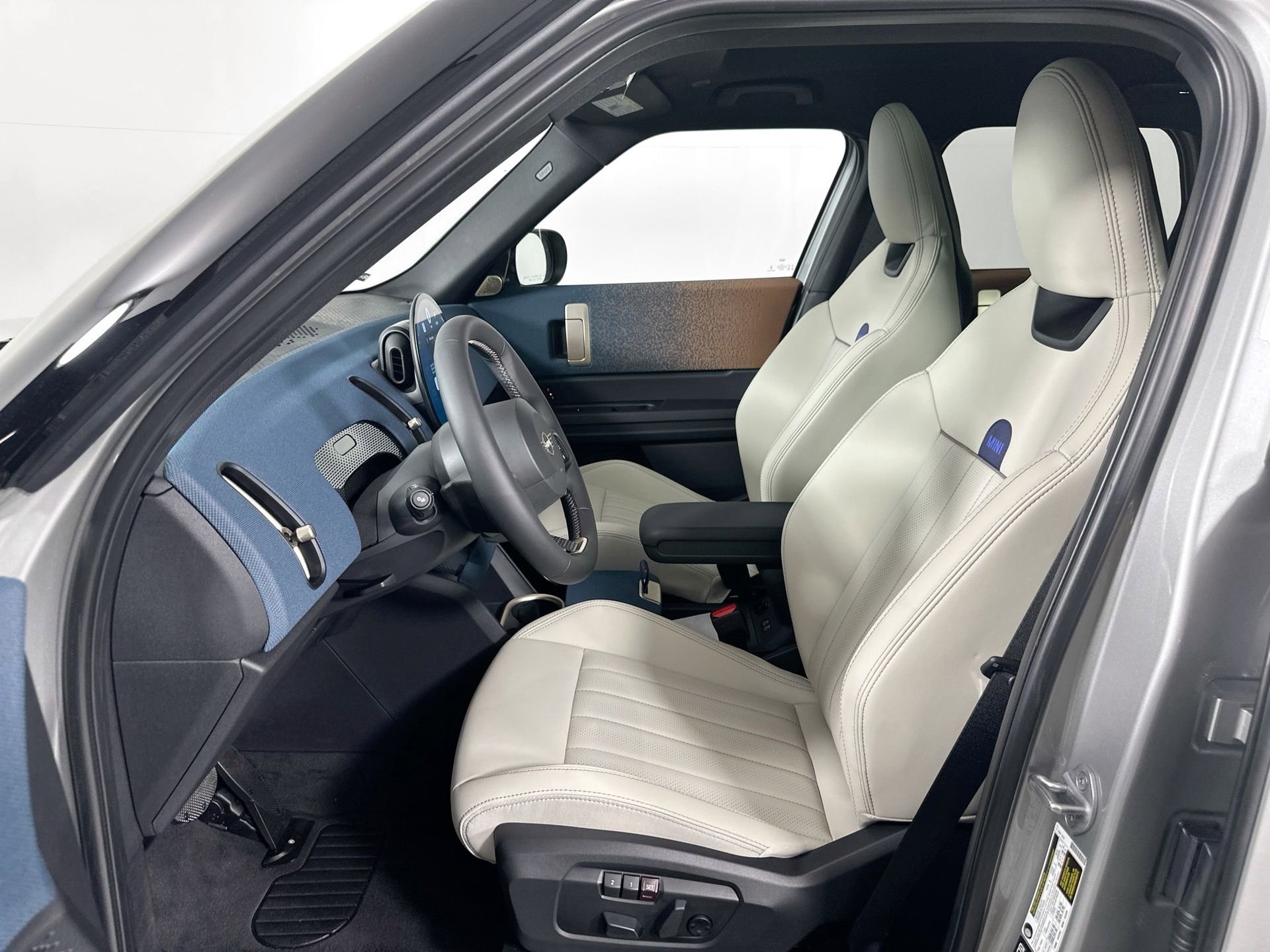 New 2025 MINI Cooper Countryman S w/ Comfort Package Max image 19
