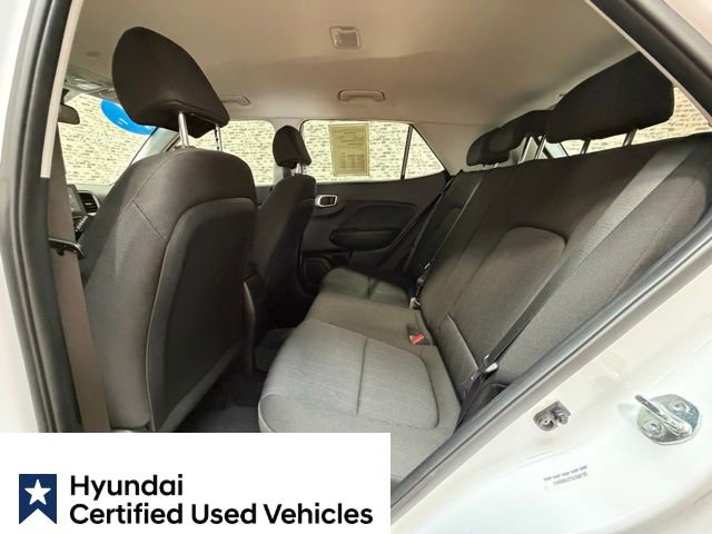 Certified 2025 Hyundai Venue SE image 15