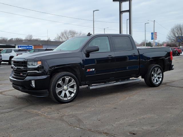 Used 2017 Chevrolet Silverado 1500 LTZ Z71 w/ LPO, Street Package AWD/4WD image 4