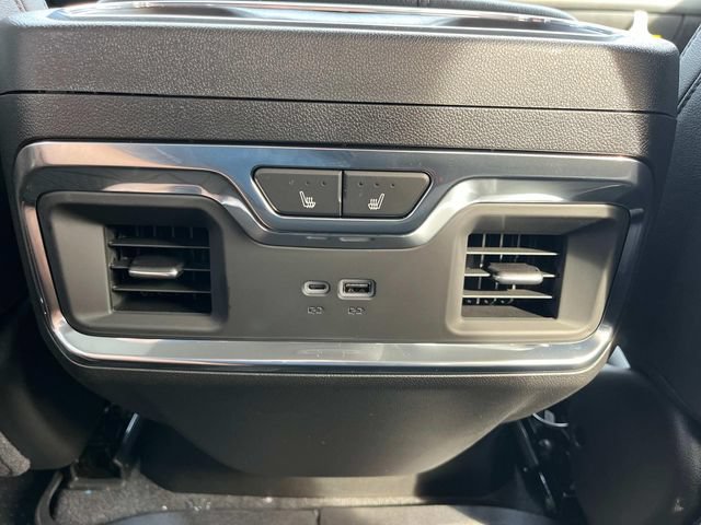 New 2026 Chevrolet Silverado 1500 LTZ w/ LTZ Premium Package RWD image 19