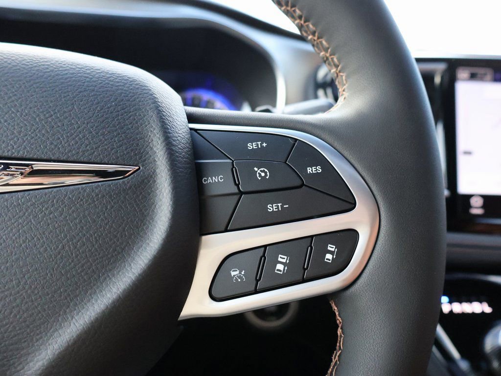 New 2026 Chrysler Pacifica Pinnacle AWD/4WD image 28