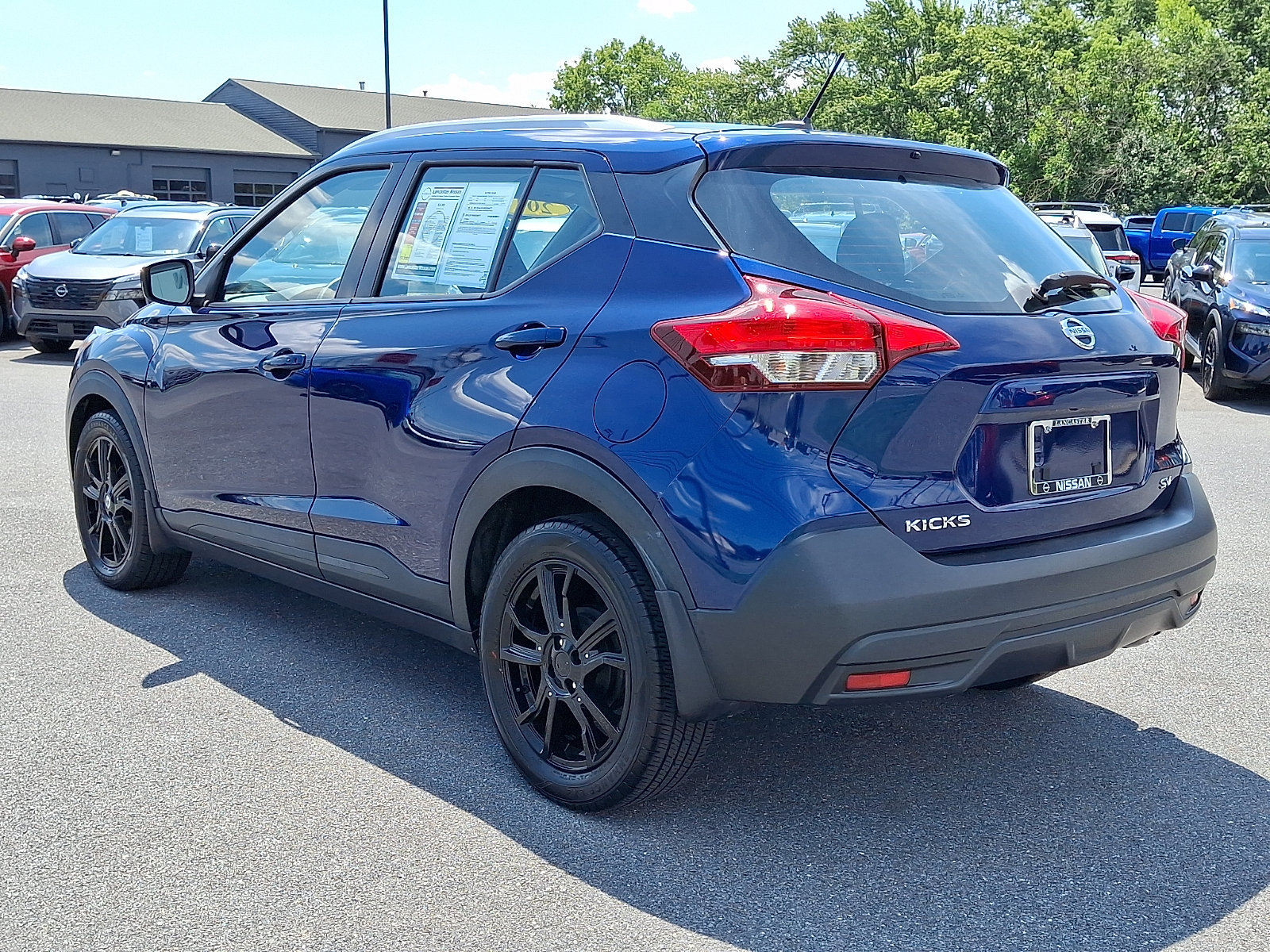Used 2019 Nissan Kicks SV FWD image 5
