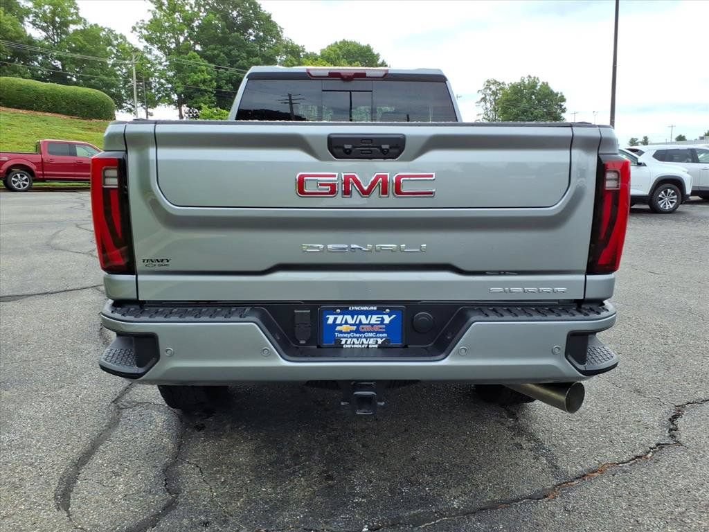 Used 2026 GMC Sierra 2500 Denali w/ Denali Reserve Package AWD/4WD image 4