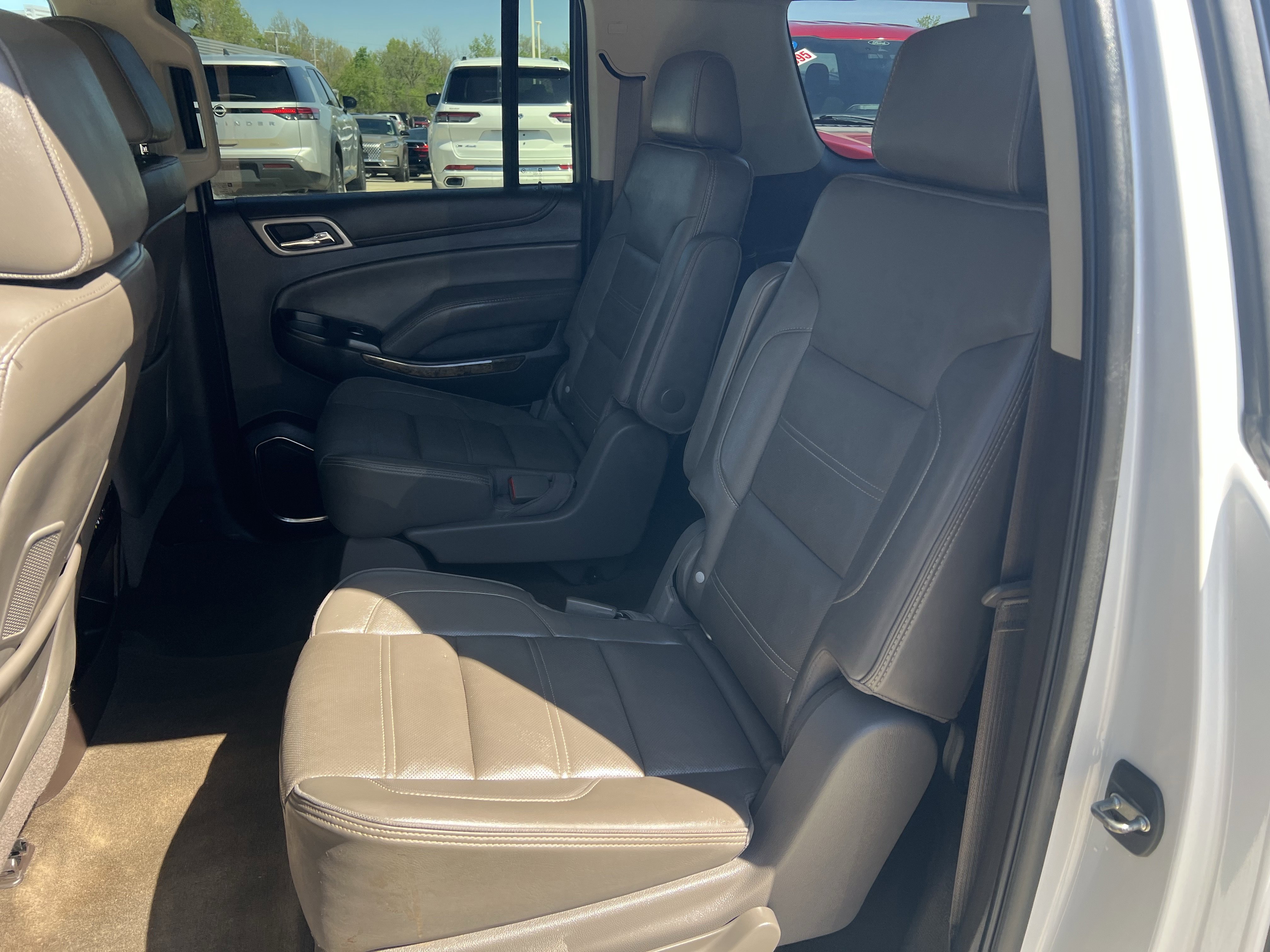 Used 2016 GMC Yukon XL Denali w/ Open Road Package image 19