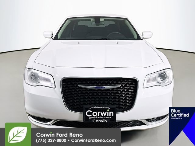 Used 2022 Chrysler 300 Touring video 2